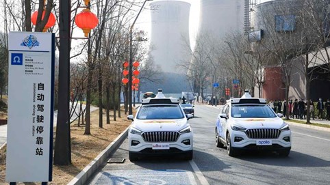 Dịch vụ taxi tự lái 5 USD của Baidu tràn ngập công viên Bắc Kinh trước thềm Olympic