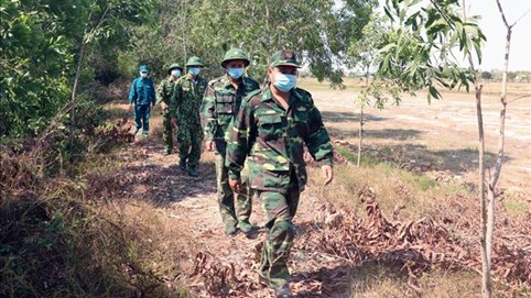 Tạm dừng và hạn chế việc nhập cảnh đối với người nước ngoài, người Việt Nam ở nước ngoài