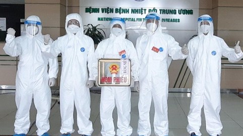 Niềm tin qua những lá phiếu từ “ổ dịch” COVID-19 Bệnh Nhiệt đới Trung ương cơ sở 2