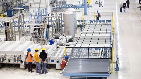 Chỉ trong 20 năm, một công nghệ của Trung Quốc từ kẻ đi sau đã vượt Mỹ và Châu Âu, khiến Phương Tây cúi đầu chịu thua, chiếm hơn 90% thị trường toàn cầu