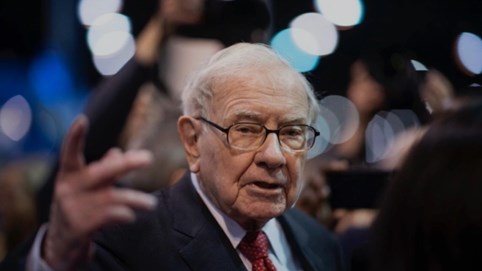 Triết lý đầu tư giá trị của Warren Buffett: Đơn giản trên lý thuyết, thách thức trong thực hành tại Việt Nam