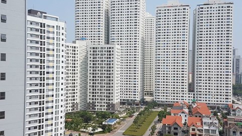 Theo làn sóng hạ lãi suất, nhiều chủ đầu tư kích hoạt dự án trở lại, kì vọng vượt qua “vùng đáy” của thị trường địa ốc