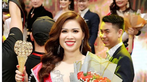 Chuyện về “người đẹp truyền thông” luôn “yêu tha thiết” cuộc đời 