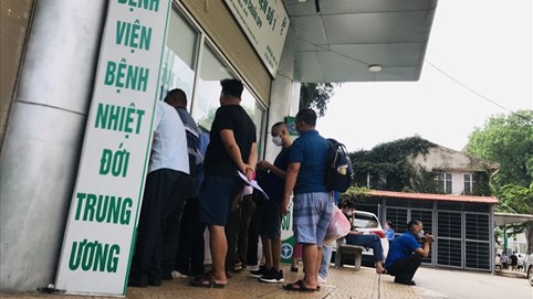 Bất thường kinh doanh thuốc ở Bệnh viện Bệnh Nhiệt đới Trung ương