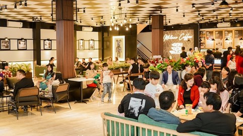 Từ quán cà phê bình dân đến đế chế 1.800 đối tác nhượng quyền