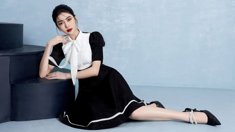 Khí chất rạng ngời