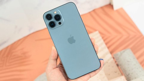 Hàng loạt mẫu iPhone giảm giá mạnh tại Việt Nam