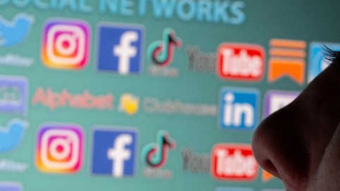 Mỹ kêu gọi dán nhãn cảnh báo trên mạng xã hội