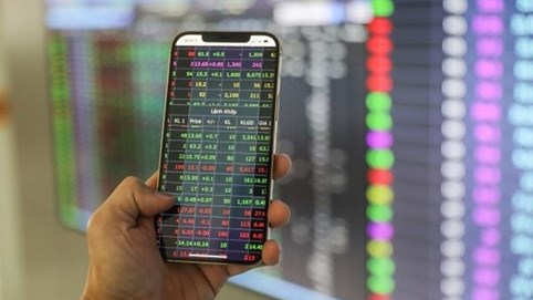 Thị trường chờ tin kết quả kinh doanh quý II