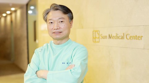 Bác sĩ Hàn Quốc và hành trình bảo vệ “nụ cười Việt”