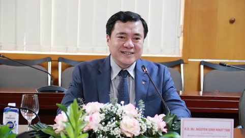 Thứ trưởng Bộ Công Thương Nguyễn Sinh Nhật Tân: Báo Pháp luật Việt Nam đã làm tốt vai trò 'giám sát và phản biện' với ngành Công Thương