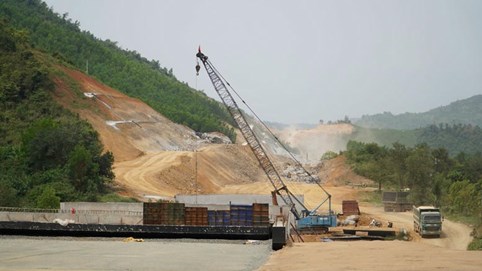 Phó Thủ tướng Lê Thành Long: “Thi công '3 ca, 4 kíp', quyết đưa 4 dự án đường cao tốc về đích đúng hẹn”