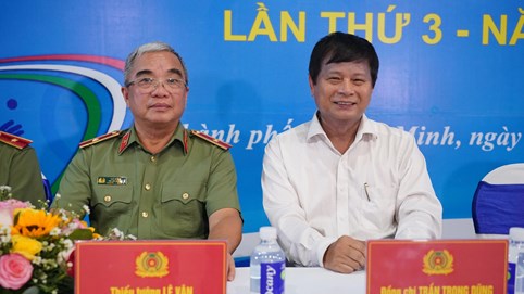 Thiếu tướng Phạm Văn Miên vô địch giải bóng bàn diễn ra tại TP.HCM