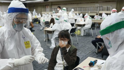 Hà Nội ban hành phương án phòng, chống dịch Covid-19 tại khu công nghiệp cụm công nghiệp, cơ sở sản xuất và kinh doanh