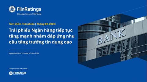 Tín dụng tăng cao, trái phiếu 'được mùa'