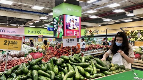 TP HCM: Thị trường thực phẩm, trái cây sôi động trước thềm Tết Đoan Ngọ