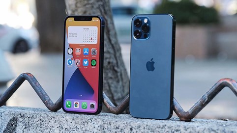 Chiếc smartphone lừng lẫy một thời bất ngờ giảm kỷ lục gần 16 triệu đồng, rẻ chưa từng có trong lịch sử