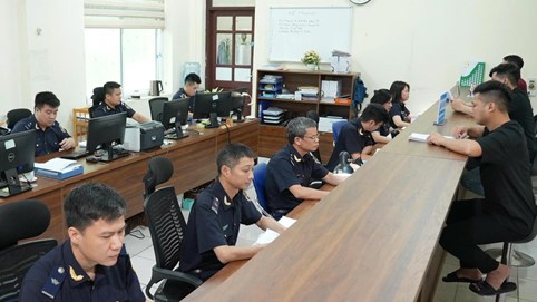 Ưu đãi thủ tục hải quan cho công nghiệp bán dẫn