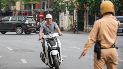 Từ ngày 5/8, CSGT được xử phạt vi phạm theo video trên mạng