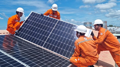 Thúc đẩy thị trường sản xuất pin năng lượng mặt trời tại Việt Nam