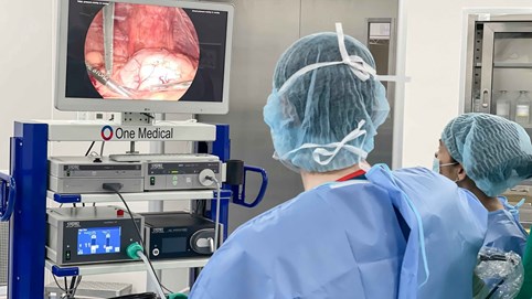 Vinmec Cần Thơ phẫu thuật nội soi thành công khối u tử cung lớn phức tạp