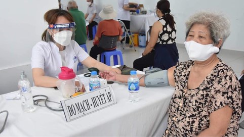 Thí điểm rút gọn quy trình tiêm vắc xin Covid-19 tại TP HCM