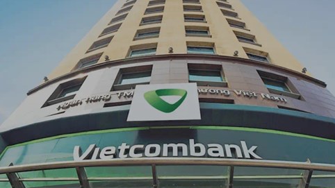 Vietcombank (VCB) báo lãi gần 22.000 tỷ đồng sau 6 tháng, nợ xấu nhích nhẹ