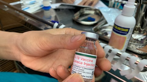 Thêm hơn 1 triệu liều vắc xin AstraZeneca về Việt Nam