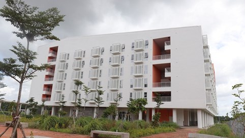 Vận hành 2 khu điều trị dã chiến quy mô 8.300 giường ở Bình Dương