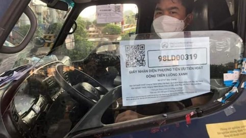 Thẻ ưu tiên "luồng xanh" vận tải hết hạn vẫn được sử dụng tiếp