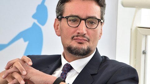 Chuyện kinh doanh của gia tộc giàu nhất Italia