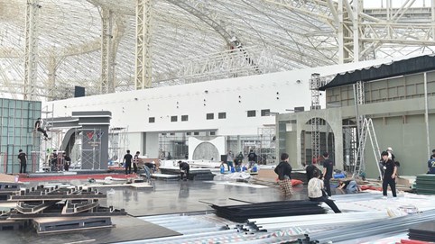 Thi công xuyên đêm, 'gỡ vướng' tại công trường đảm bảo tiến độ Triển lãm 80 năm Quốc khánh