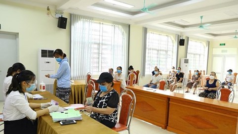 Hà Nội đã thực hiện hỗ trợ hơn 161 tỷ đồng cho các đối tượng gặp khó khăn do ảnh hưởng của dịch Covid-19