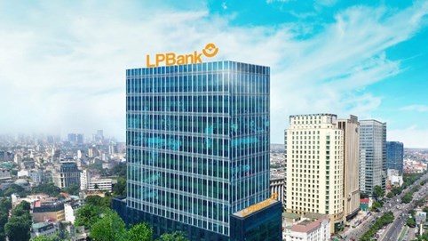 LPBank (LPB): Lên kế hoạch huy động 13.000 tỷ đồng trái phiếu, đồng thời mua lại nợ cũ