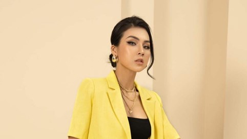 “La Muse de Paris” Nàng thơ nước Pháp 