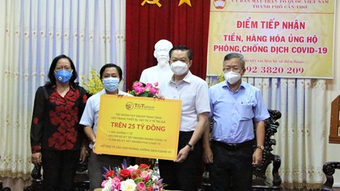 T&T Group trao tặng trên 25 tỷ đồng thiết bị, vật tư y tế “tiếp sức” cho TP Cần Thơ chống dịch Covid-19