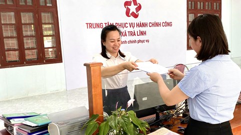 Cao Bằng: Cán bộ tư pháp tận tình gỡ vướng, hết sức phục vụ người dân đến làm thủ tục hành chính trong lĩnh vực hộ tịch