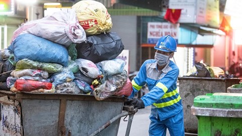 Hà Nội đề xuất tăng giá thu gom rác cao gấp 7 lần