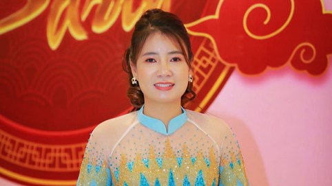 Nhà thiết kế Hoàng Ly: Tôn vinh giá trị lịch sử trên tà áo dài