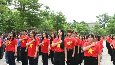 Phát động Chiến dịch truyền thông 'Tự hào Việt Nam'