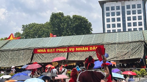 Hà Nội lắp dựng 10 nhà bạt dã chiến phục vụ nhân dân xem diễu binh, diễu hành