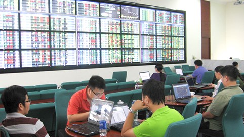 Nhanh tay lướt sóng, tiền đang chảy vào cổ phiếu nhỏ?