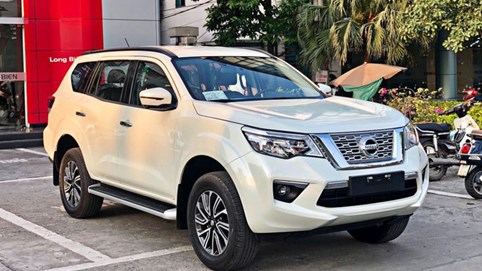 Các hãng giảm giá ôtô vài chục tới vài trăm triệu đồng