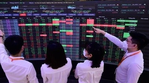 Những cổ phiếu nào sẽ thu hút dòng tiền ngoại nếu chứng khoán Việt Nam được nâng hạng lên thị trường mới nổi?