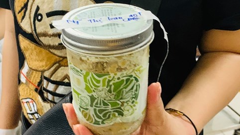 Thêm nhiều bệnh nhân ăn thực phẩm Minh Chay tới Bệnh viện Bạch Mai khám