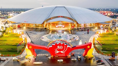 Kéo dài thời gian Triển lãm thành tựu Đất nước đến hết ngày 15/9