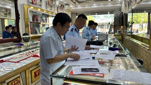 Ngày 9/9/2025 thanh tra việc chấp hành pháp luật của các doanh nghiệp kinh doanh vàng
