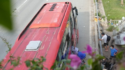 Đề xuất bổ sung quy định ngăn xe hợp đồng 'trá hình'