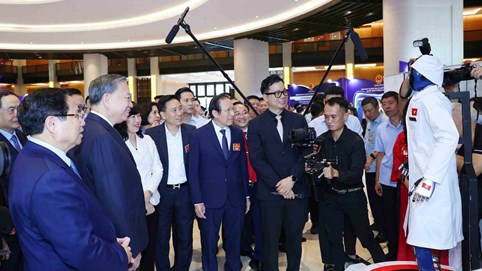 Vinmec trình làng robot y tế ‘Make in Vietnam’, tiên phong mô hình bệnh viện thông minh