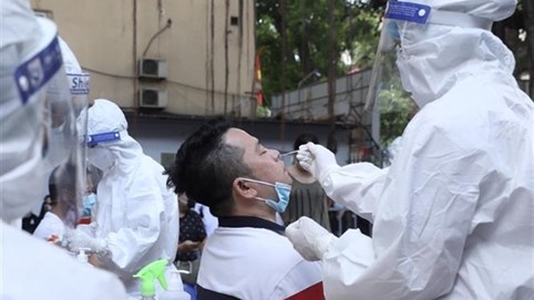 Hà Nội yêu cầu lấy mẫu 100% người có triệu chứng nghi mắc Covid-19